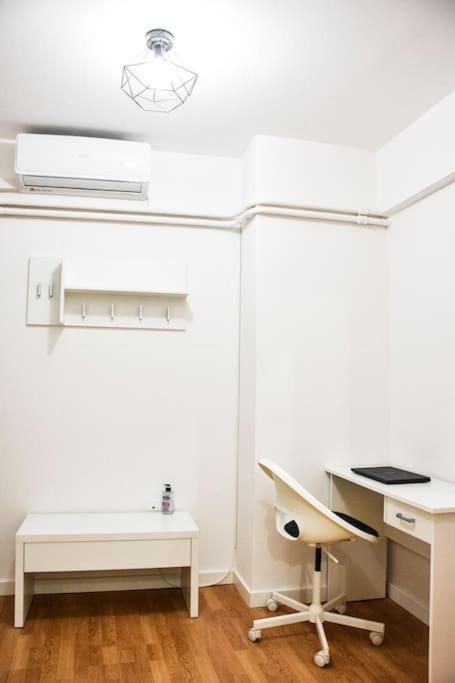 Newly Renovated-City Center Apartment Αθήνα Εξωτερικό φωτογραφία