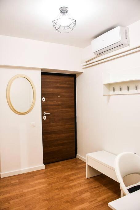 Newly Renovated-City Center Apartment Αθήνα Εξωτερικό φωτογραφία